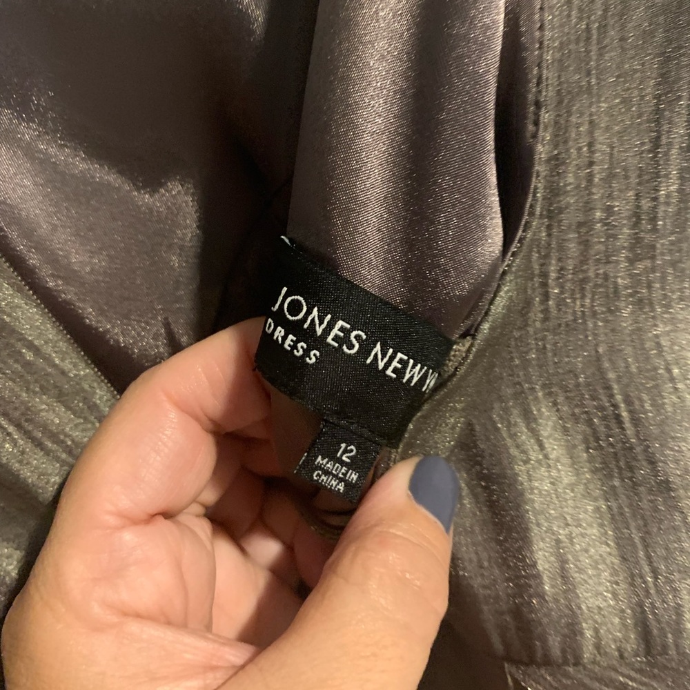 Dress - Picture 4 of 4